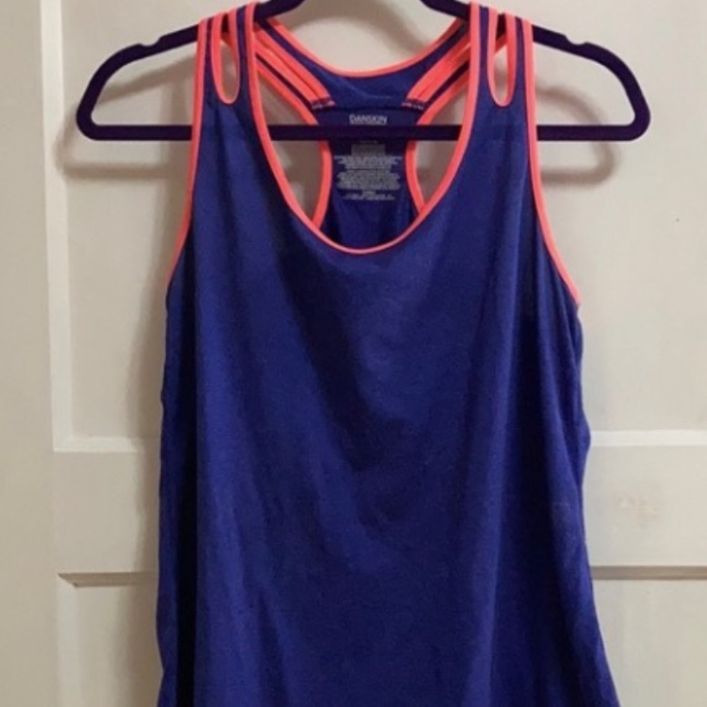 Danskin Now Semi Fitted quick dry breatheable workout sport tank top